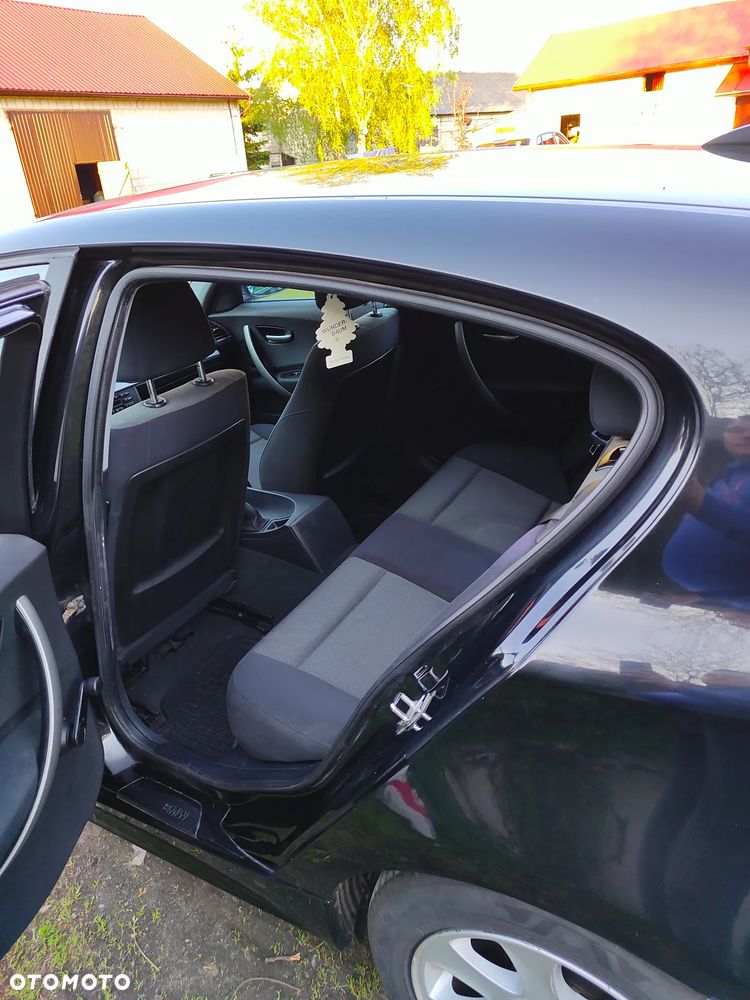 BMW Seria 1 118d DPF - 10