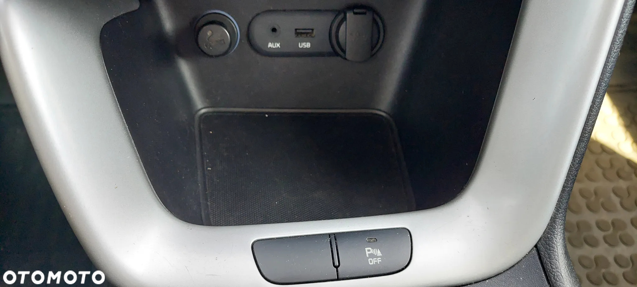 Kia Ceed - 9