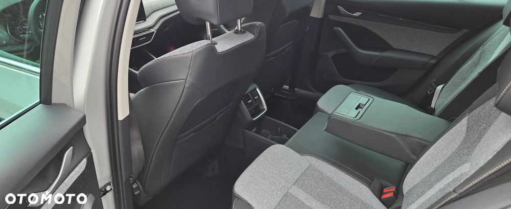 Skoda Octavia 1.5 TSI e-TEC DSG Exclusive Plus - 12