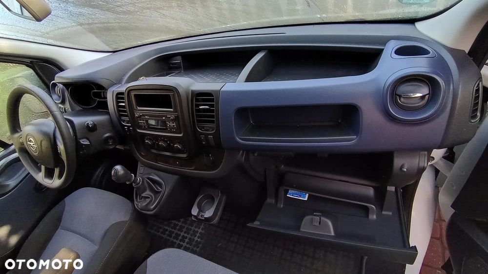 Opel VIVARO - 12