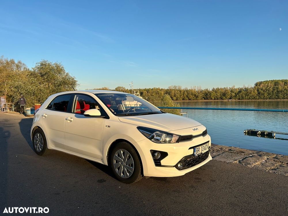 Kia Rio - 1