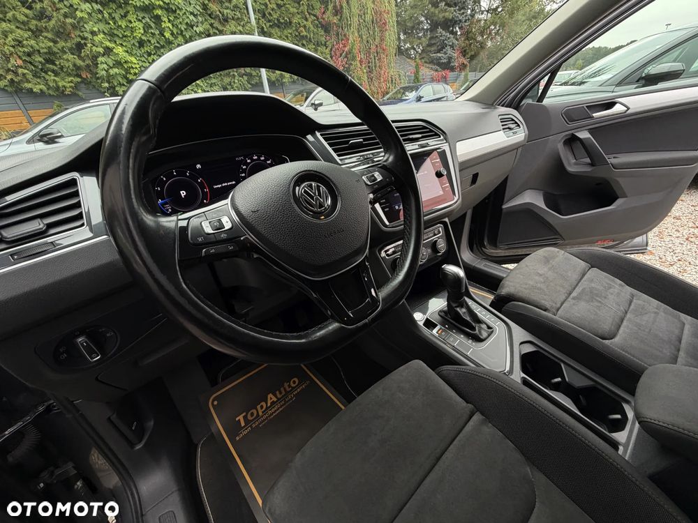 Volkswagen Tiguan - 19