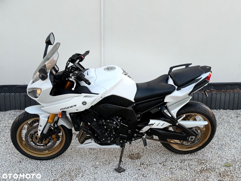 Yamaha FZ8 - 2