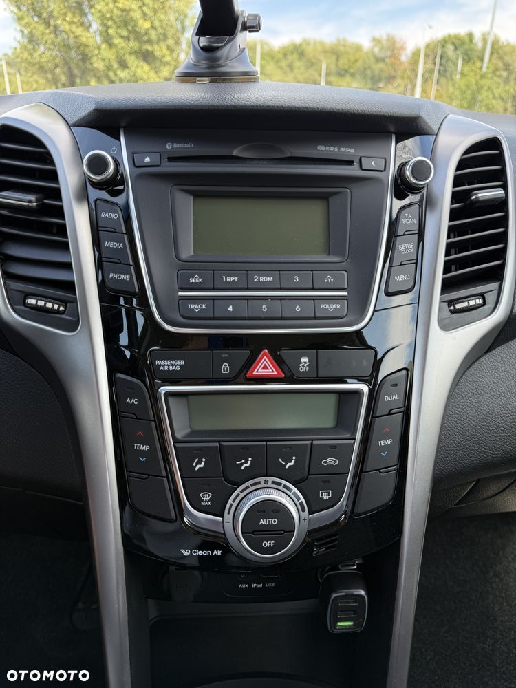 Hyundai i30 blue 1.6 CRDi Classic - 16