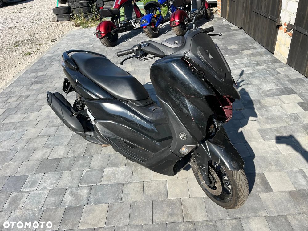 Yamaha NMAX - 4