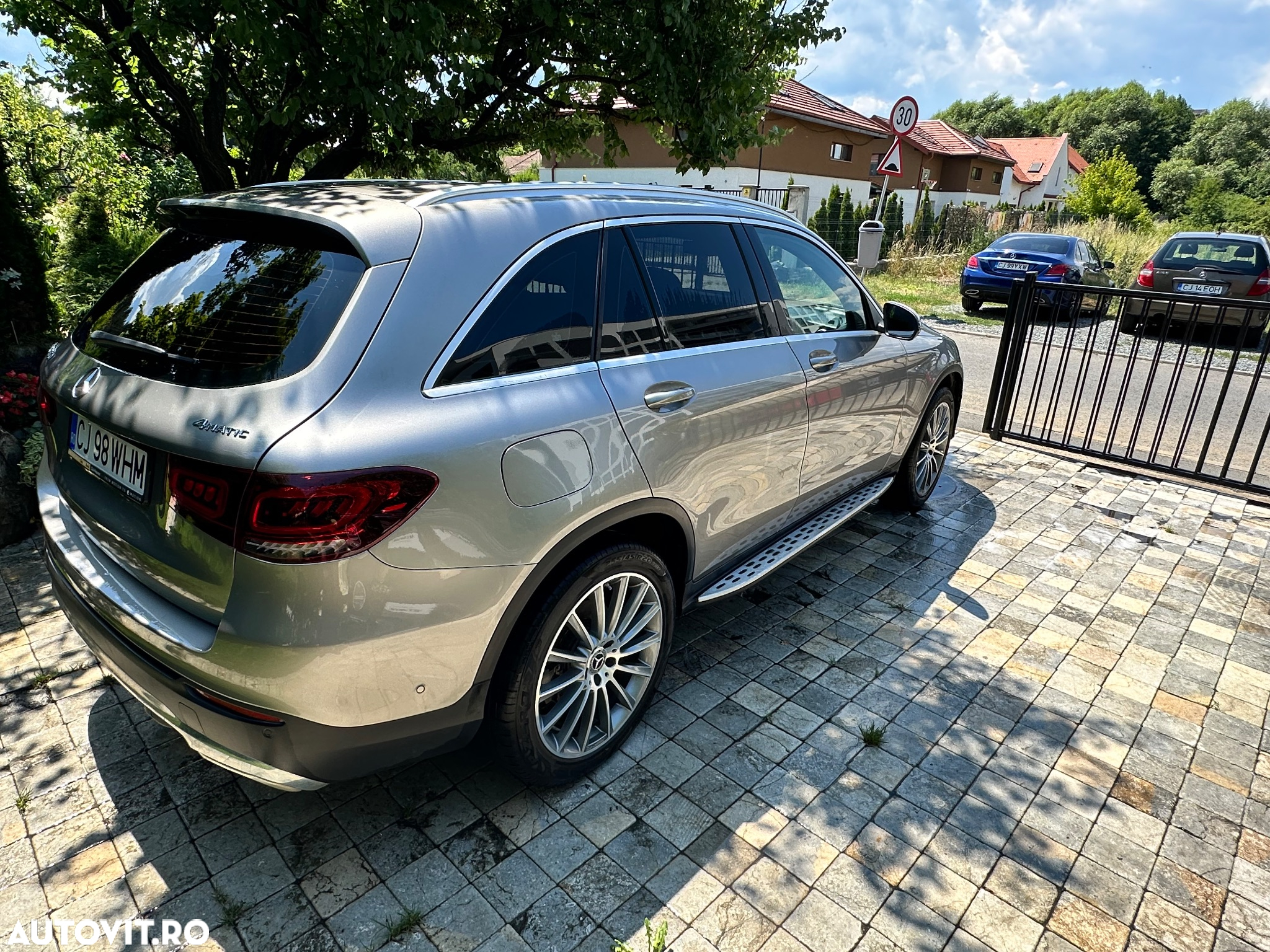 Mercedes-Benz GLC 300 4MATIC - 5