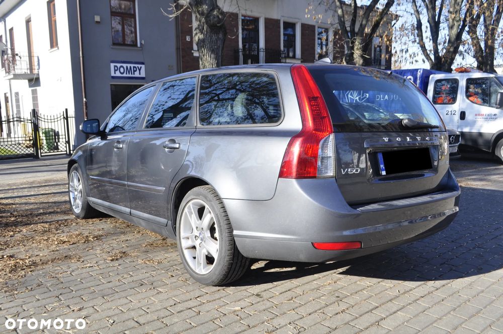 Volvo V50 - 4