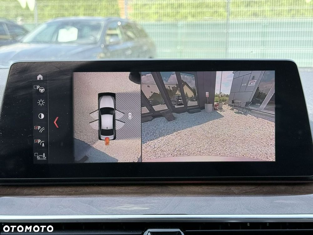 BMW Seria 5 530i Luxury Line - 28