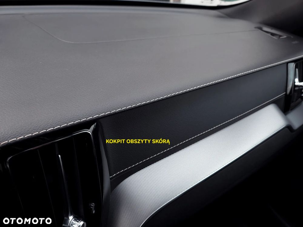 Volvo XC 60 D5 AWD R-Design - 8