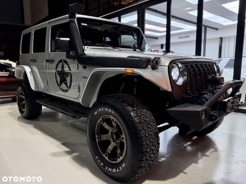 Jeep Wrangler Unlimited 3.8 Sahara