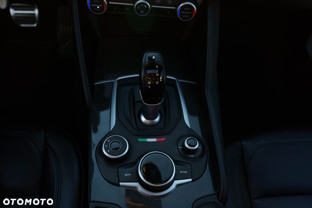 Alfa Romeo Giulia 2.0 Turbo Veloce Q4 - 30