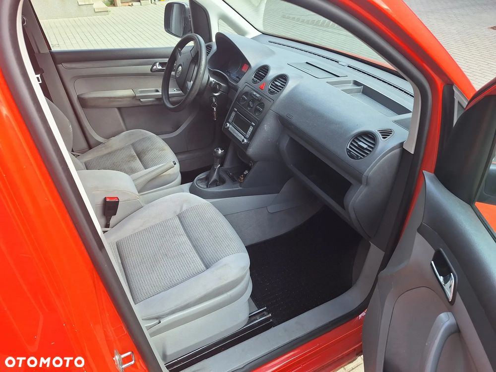 Volkswagen Caddy - 10
