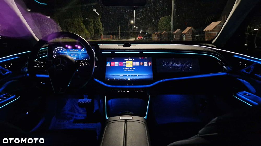 Mercedes-Benz Klasa E - 33