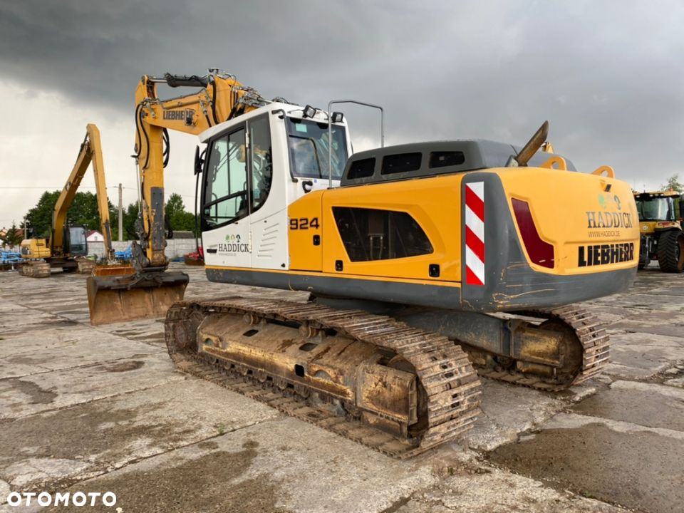 Liebherr R924 - 3