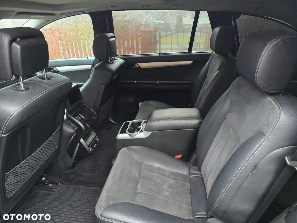 Mercedes-Benz Klasa R 320 CDI 4-Matic - 12