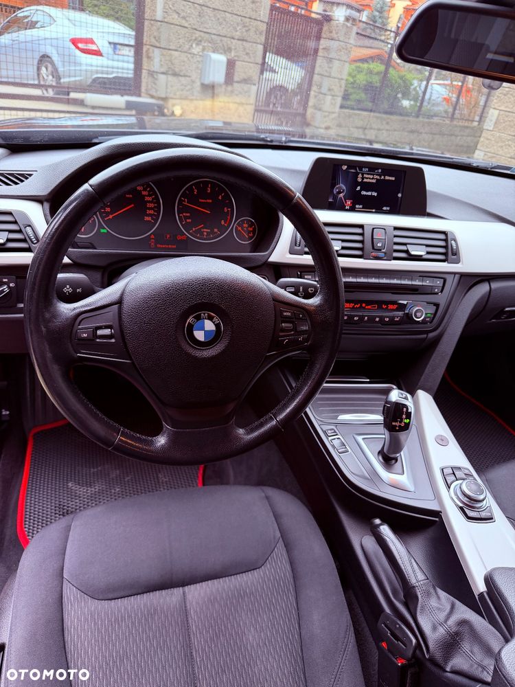 BMW Seria 3 320d Blue Performance - 9