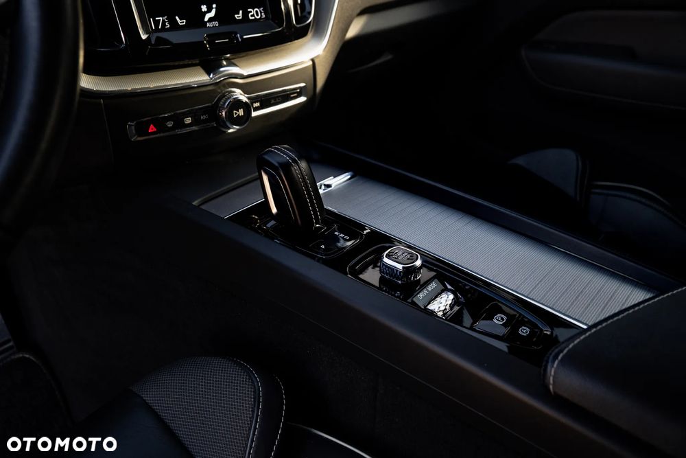 Volvo XC 60 T4 Inscription - 15