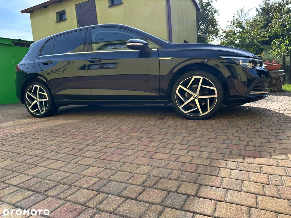 Volkswagen Golf - 6