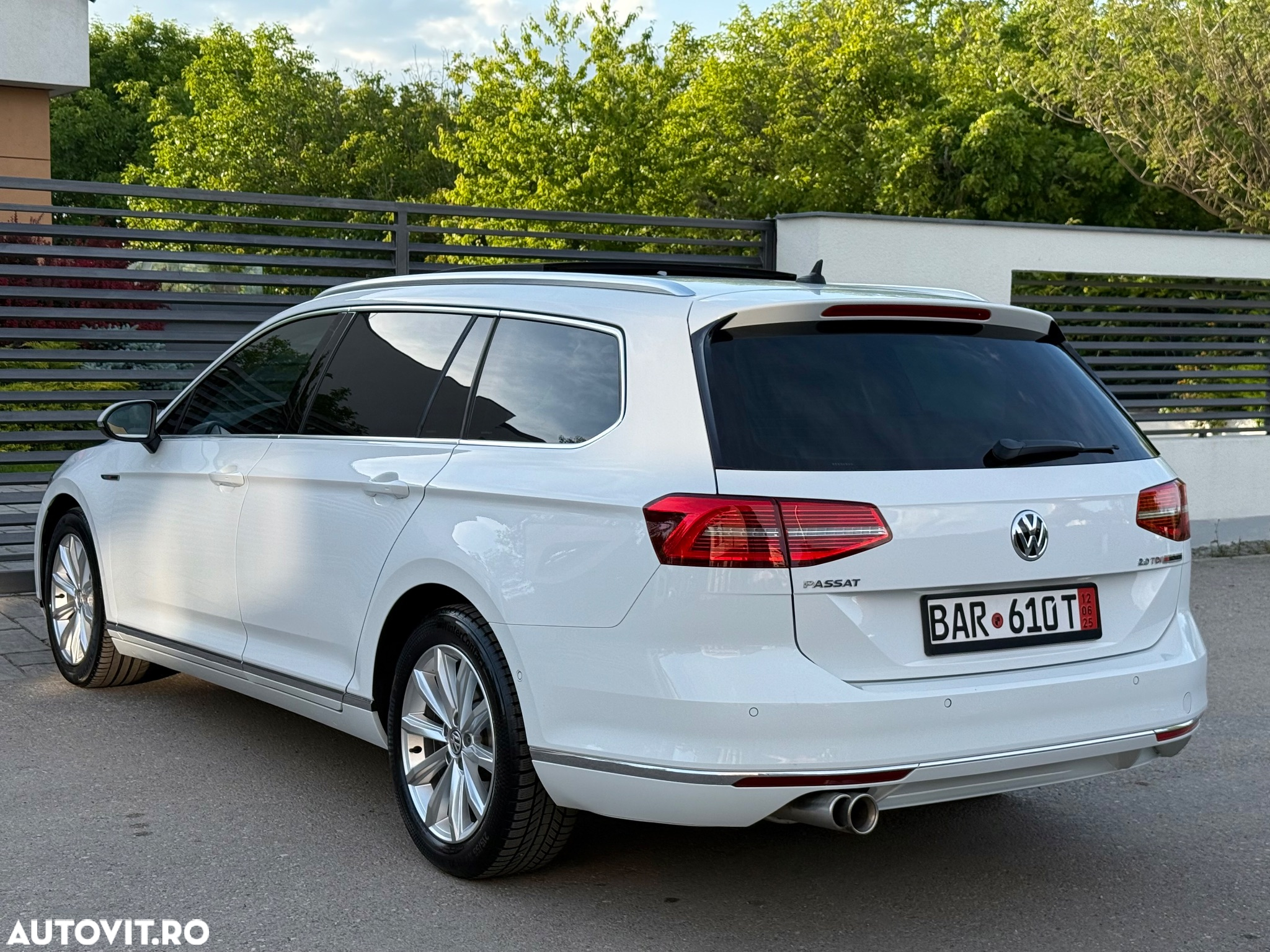 Volkswagen Passat 2.0 TDI DSG 4Motion Highline - 3