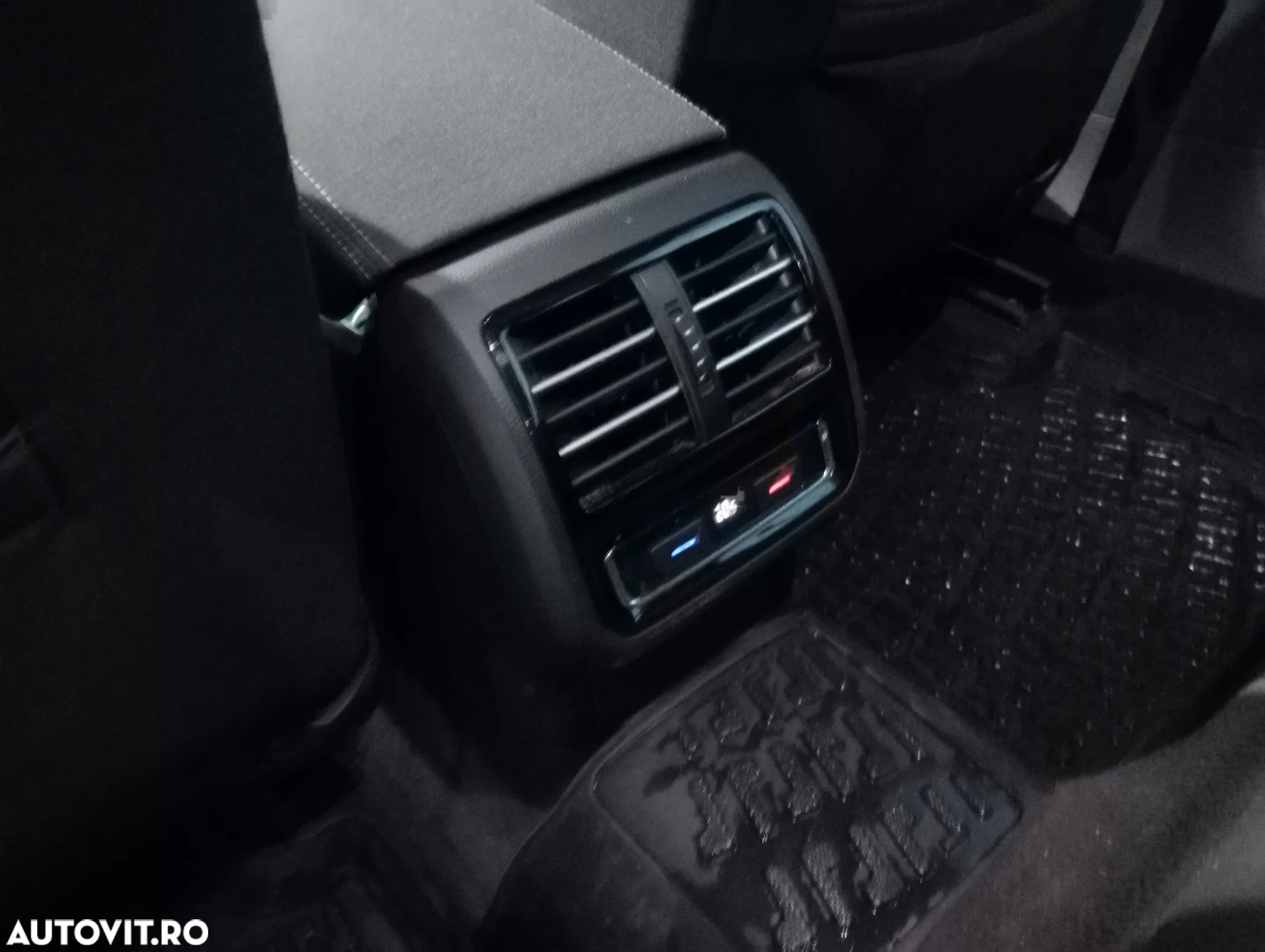 Volkswagen Passat - 9