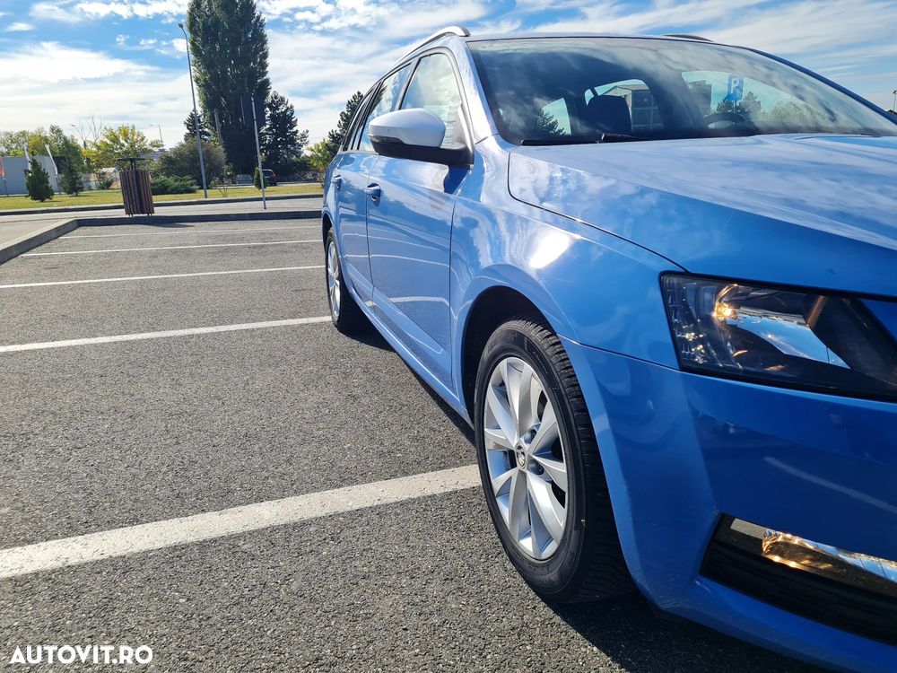 Skoda Octavia Combi Diesel 2.0 TDI Style - 16