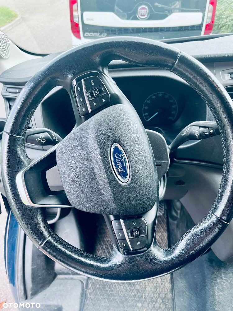 Ford Transit - 12