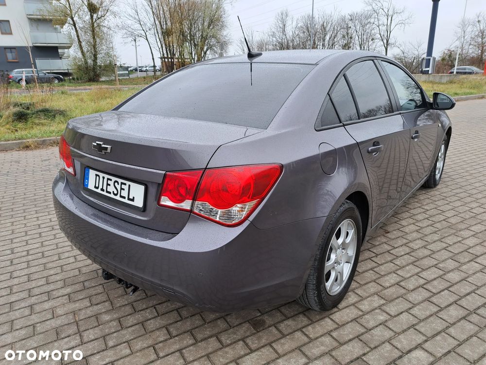 Chevrolet Cruze - 8