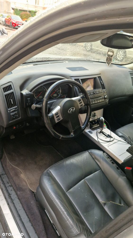 Infiniti FX - 5