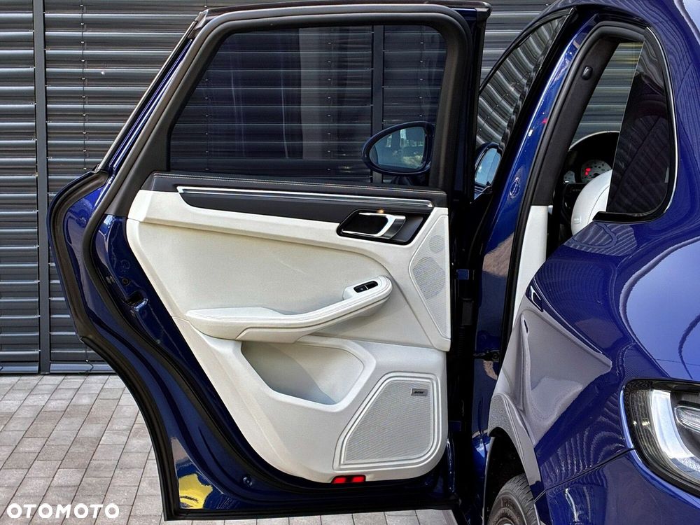 Porsche Macan Standard - 21