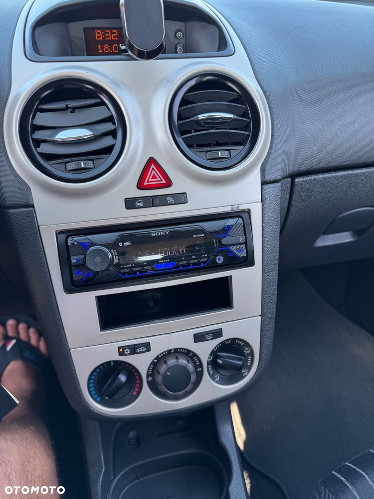 Opel Corsa - 7