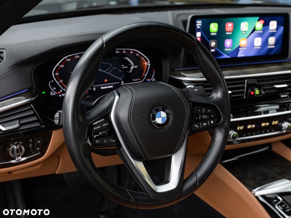 BMW Seria 5 518d mHEV Luxury Line - 16
