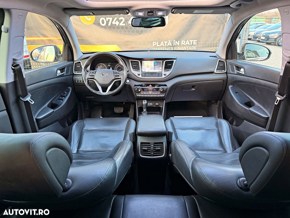 Hyundai Tucson 2.0 CRDI 4WD 6AT Style - 23