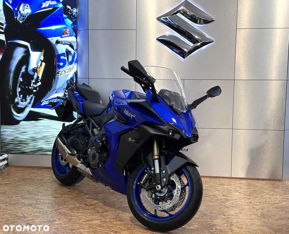Suzuki GSX - 2