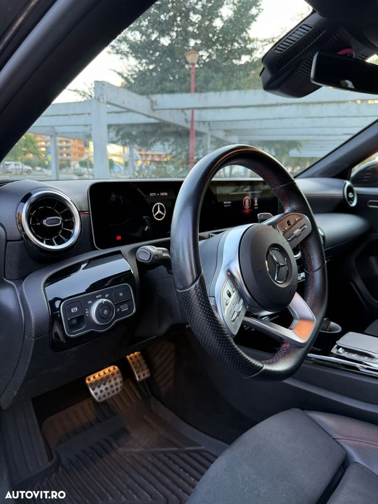 Mercedes-Benz A ver-180-d-7g--dct-amg-line - 10