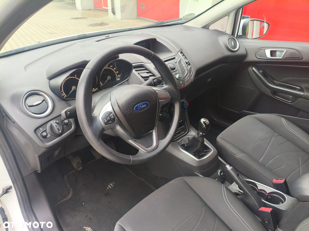 Ford Fiesta - 6