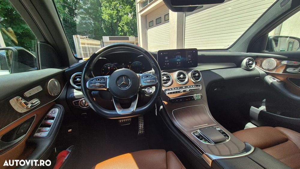 Mercedes-Benz GLC Coupe 300 d 4Matic 9G-TRONIC AMG Line - 11