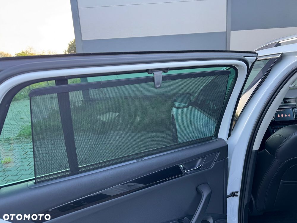 Skoda Superb 2.0 TDI 4x4 DSG L&K - 32