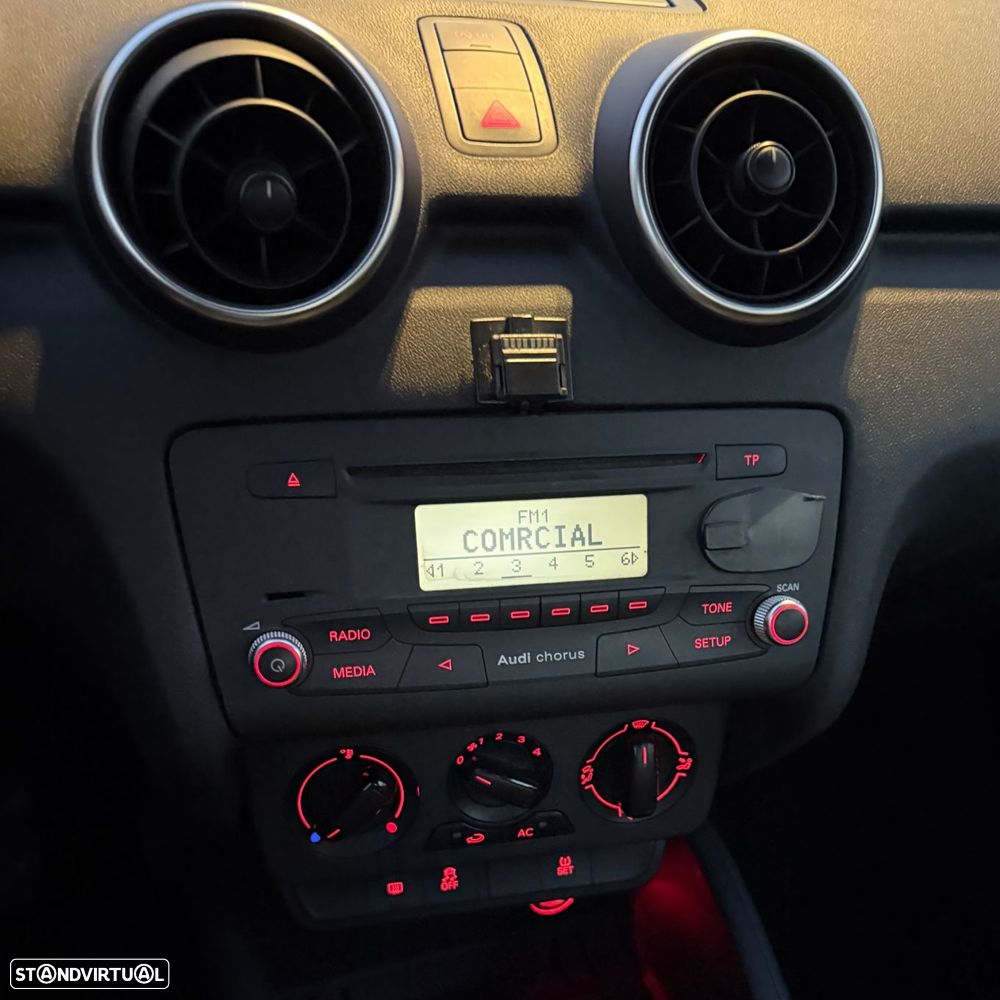 Audi A1 1.6 TDI Sport - 17