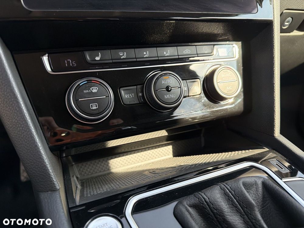 Volkswagen Passat 2.0 TDI EVO Elegance DSG - 26
