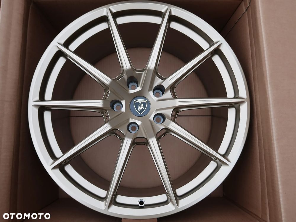 Felgi Aluminiowe Lamborghini URUS 21'' Gold Edytion - 3