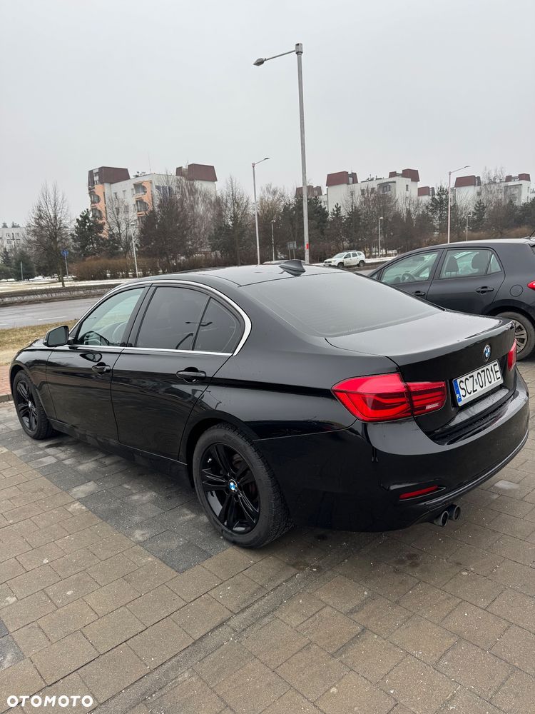 BMW Seria 3 330i xDrive Edition Luxury Line Purity - 23