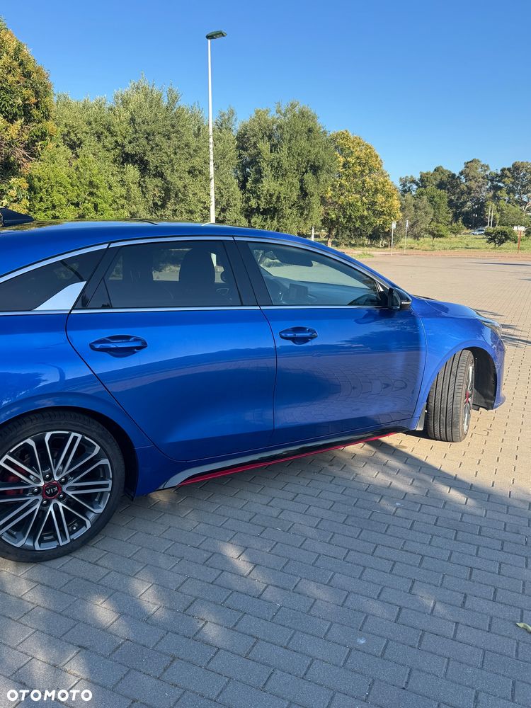 Kia ProCeed - 8