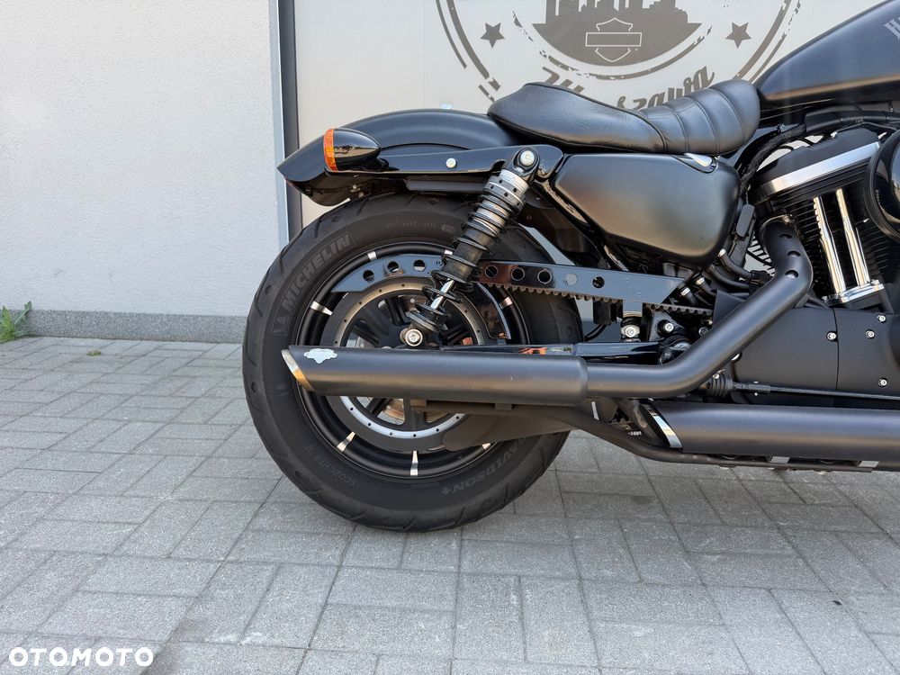 Harley-Davidson Sportster Iron 883 - 4
