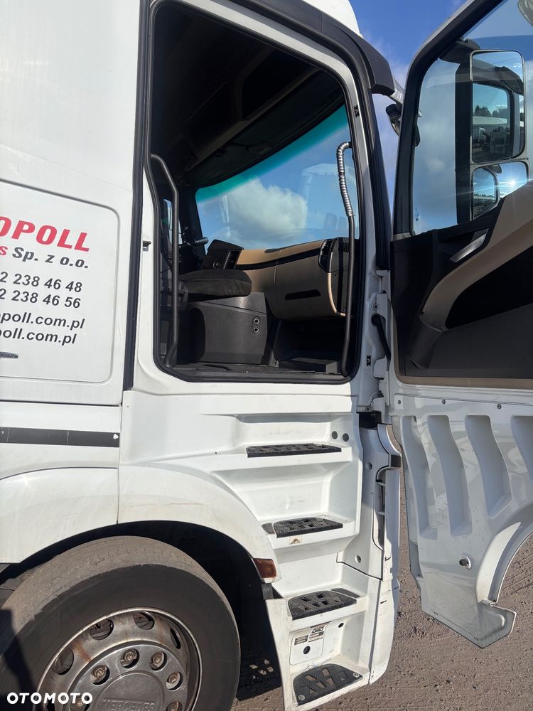 Mercedes-Benz Actros 1848 - 11