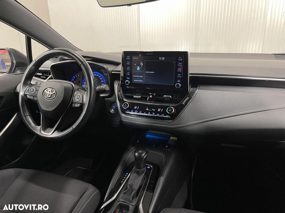 Toyota Corolla 1.8 HSD Dynamic - 8