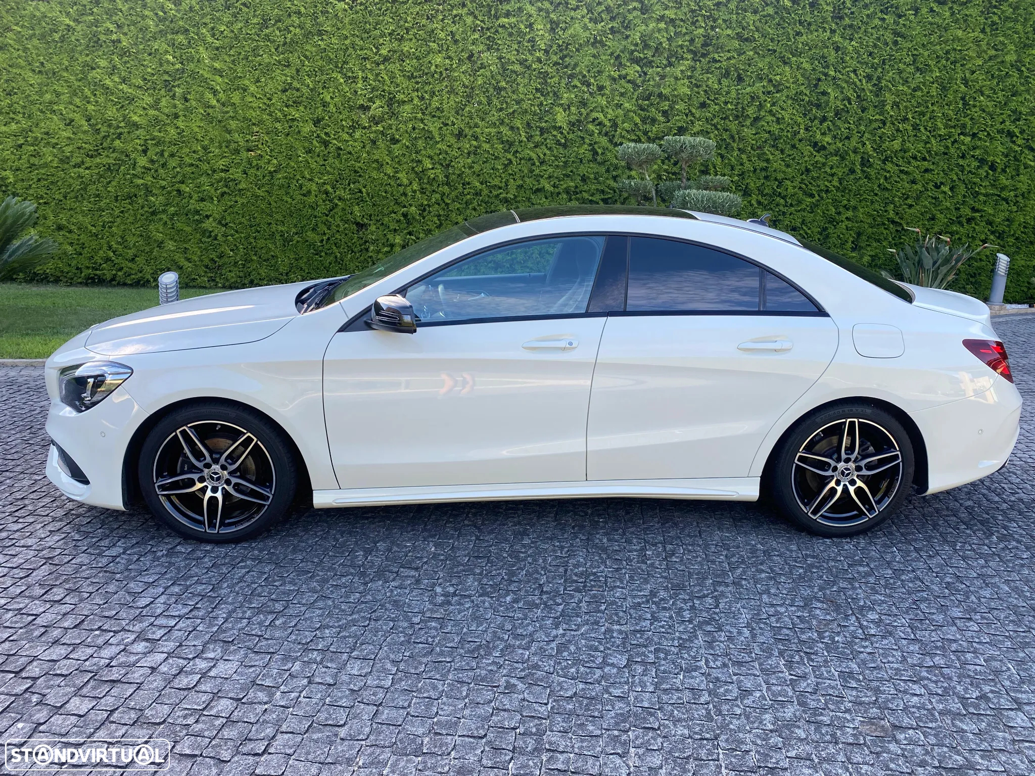 Mercedes-Benz CLA 180 d AMG Line - 14