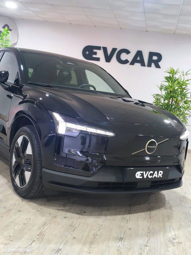 Volvo EX30 69 kWh Single Motor Extended Range Core - 32