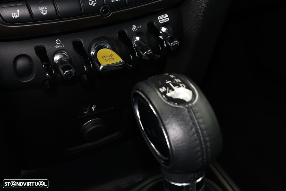 MINI Countryman Cooper SE Premium Classic Auto - 7
