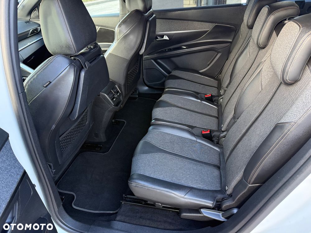 Peugeot 5008 BlueHDi 130 EAT8 Allure - 17