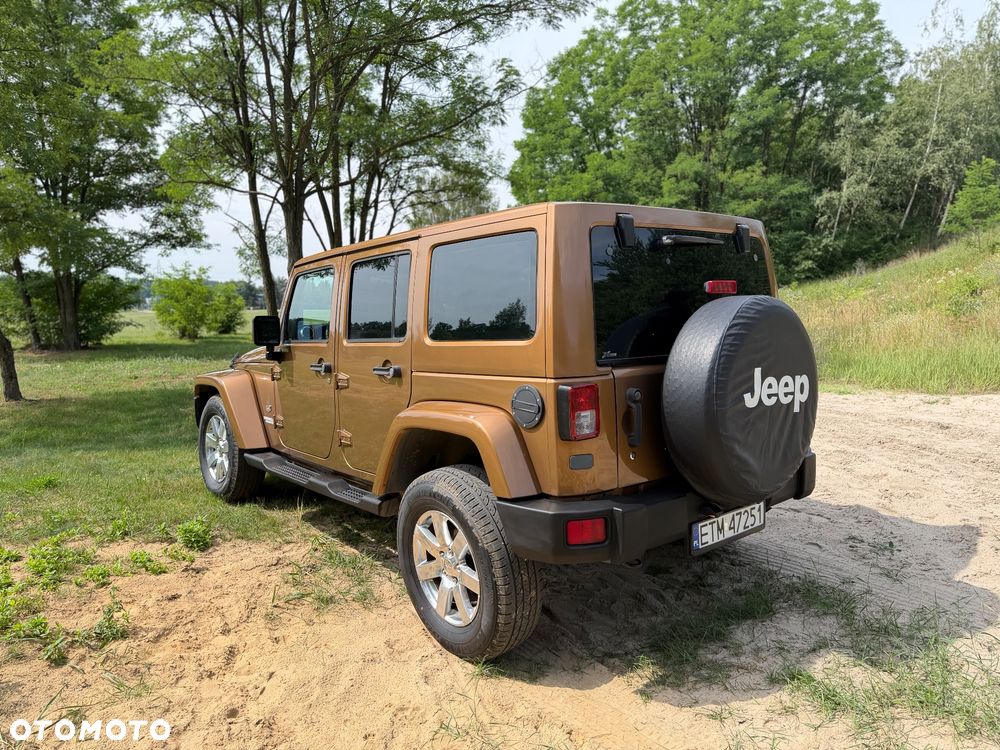 Jeep Wrangler Unlimited 3.8 Sahara - 12